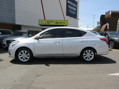 Nissan Versa Advance Automatico