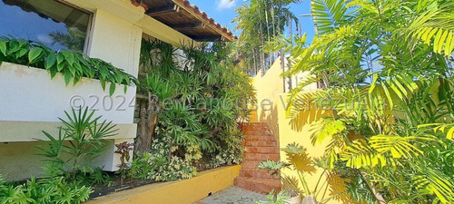 Fabulosa Casa En Venta En Prados Del Este Mls 24-17785 Zr