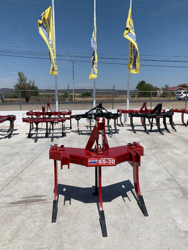 Subsuelo Agrícola Famaq 3 Puntas Para Tractor