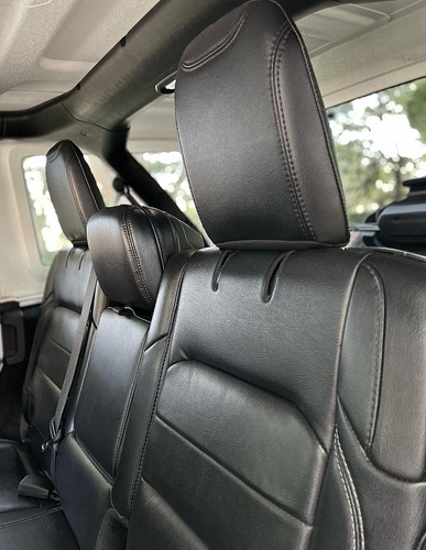 Jeep Wrangler 3.7 Unlimited Sahara 3.6 4x4 At