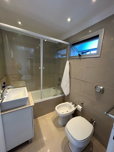 Departamento 4 Ambientes En Venta En Flores- Cochera Y Amenities
