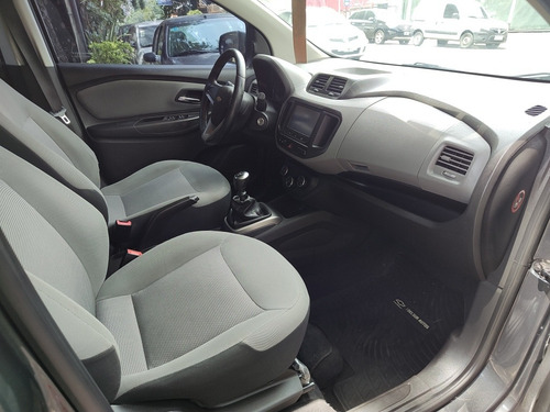 Imagen 11 de 16 de Chevrolet Spin 2016 1.8 Ltz 5as 105cv