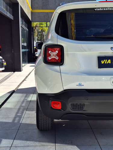 Jeep Renegade 1.8 16V FLEX LONGITUDE 4P AUTOMÁTICO