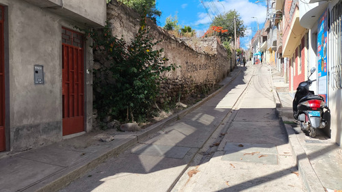 Terreno Con Doble Frontis En El Centro Histórico Ayacucho