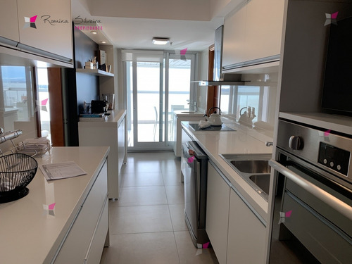 Mansa- Excepcional Pent House- Ref: 9564