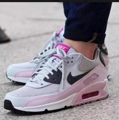 Air Max 90 Essential