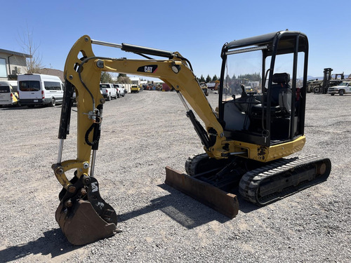 Miniexcavadora Cat