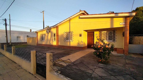 Casa En Venta 3 Dormitorios En Rocha