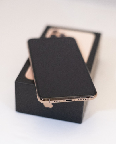 Imagen 4 de 7 de iPhone 11 Pro Max 64 Gb Oro