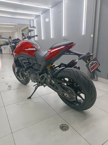 Ducati Monster 937