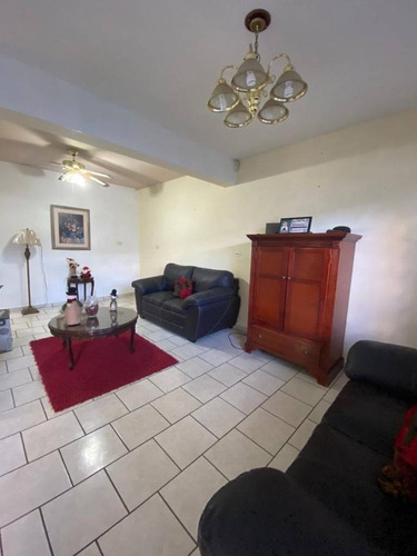 Imagen 15 de 20 de Casa En Venta Muy Grande Y Espaciosa Con Excelente Ubicacion