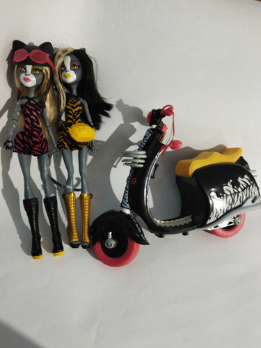 Monster High Meowlody Y Purrsephone  Moto Scooter 