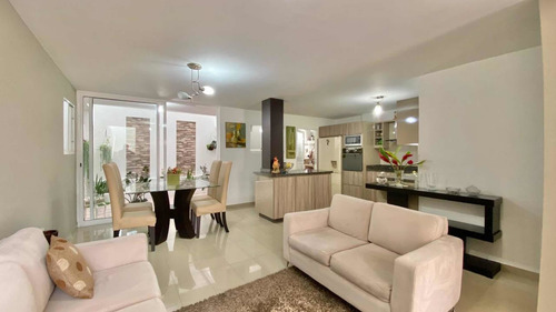 Imagen 3 de 10 de En Venta Exclusiva Propiedad En Urb Privada Villa Granadina