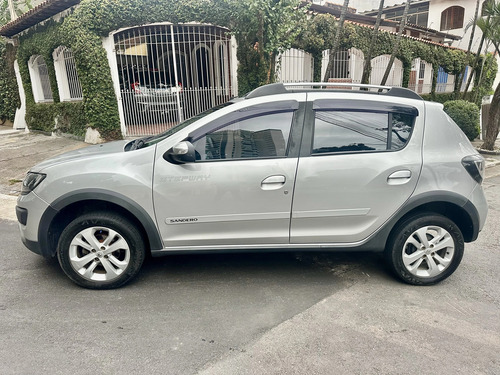 Renault Sandero Stepway 1.6 Hi-power Easy-r 5p
