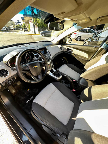 Imagen 9 de 20 de Chevrolet Cruze 2013 1.8 Lt Mt 4 P