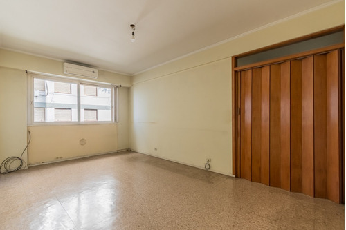 Departamento De 4 Ambientes En Venta, Temperley