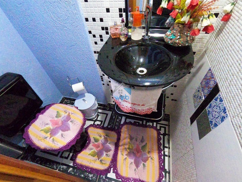 Imagem 21 de 30 de Lindo Sobrado Isauro Trinco. Ótima Localização, Seguro, Com Churrasqueira E Cozinha Planejada. Na Região Do Cajuru. - Ca01226 - 69178302
