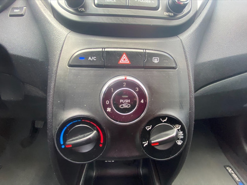 Imagem 10 de 15 de Hyundai Hb20 2019 1.0 Comfort Plus Flex 5p