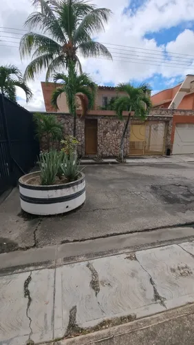 Vendo Quinta En Naguanagua.