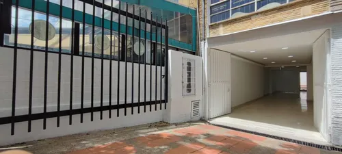 Local En Arriendo En El Lago. Cod A17331