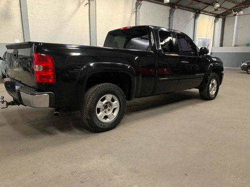 Chevrolet Silverado Silverado V8 5.3