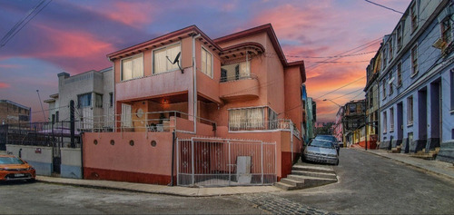 Increíble Oportunidad En Casco Histórico Valparaíso Solida