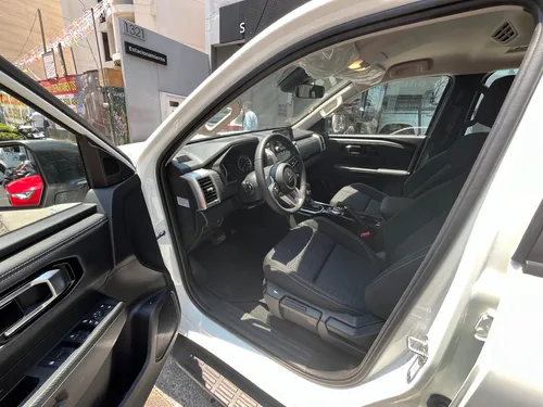 Mitsubishi L200 2025