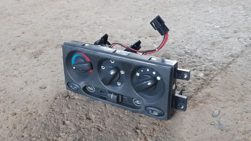 Imagen 5 de 5 de Consola De Aire Acondicionado Chery Qq 2008 Qq3
