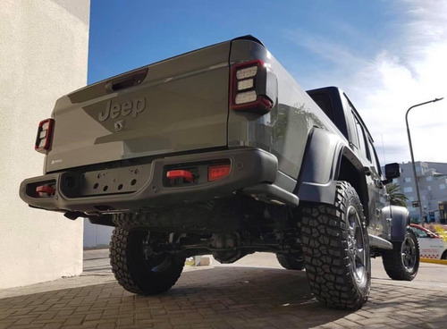 Imagen 4 de 15 de Jeep Gladiator Rubicon 3.6 V6 4x4 286cv Sting Grey As