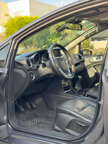 Ford Fiesta Kinetic 1.6 Design 120cv Titanium