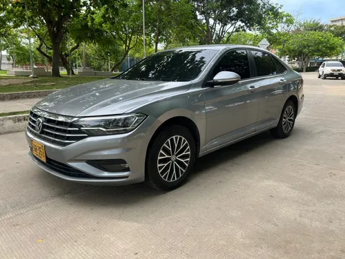 New Jetta Comfortline 1.4 Turbo Automático