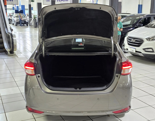Toyota Yaris 1.5 16V FLEX SEDAN XLS MULTIDRIVE