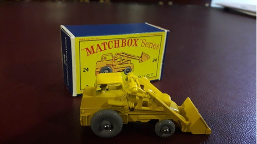 Matchbox Series  N° 24 A Lesney Product