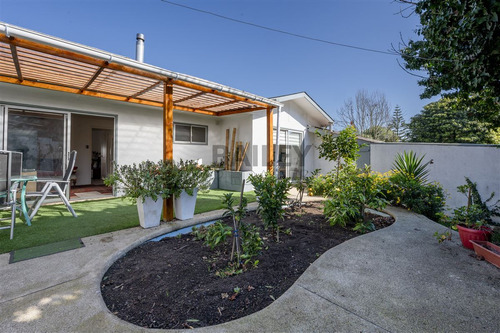 Casa En Venta De 5 Dormitorios (cercana A Jumbo Montemar)