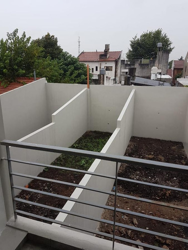Imagen 11 de 11 de Ph 2 Ambientes C/jardin - Castelar Norte