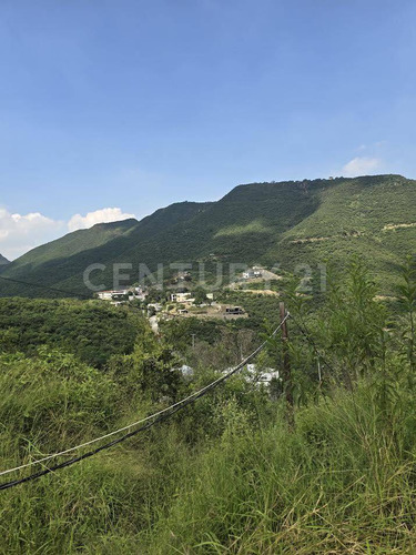 Terreno En Venta En Col. Cañadas Del Sur En Monterrey