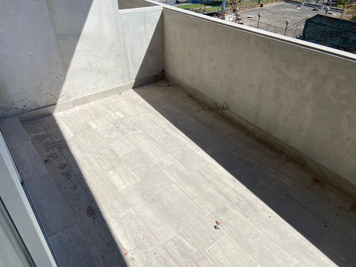 Av San Martin Al 1300 Venta Departamento 2 Dormitorios En Granadero Baigorria