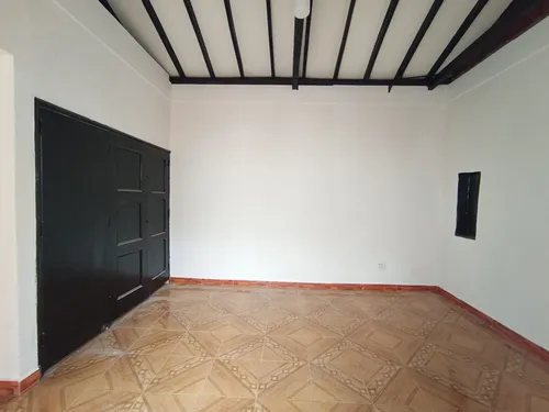 Arriendo Casa Comercial En Laureles