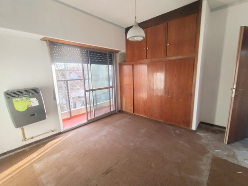 Venta En Block Departamento 3 Amb Con Local Comercial
