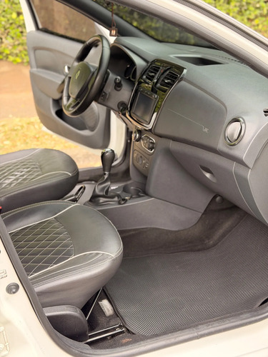 Renault Sandero 1.6 Authentique At