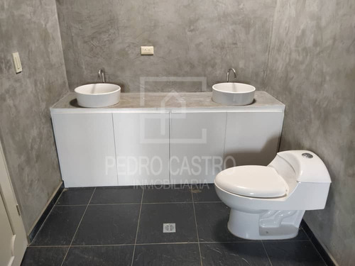 Imagen 24 de 24 de Tu Inmobiliaria Vende Town House Urbanización Villa Athenas, Sector Las Peonias Av. Atlántico Puerto Ordaz #asesoriagratuita #asesoriainmobiliaria #vendedor #pedrocastro