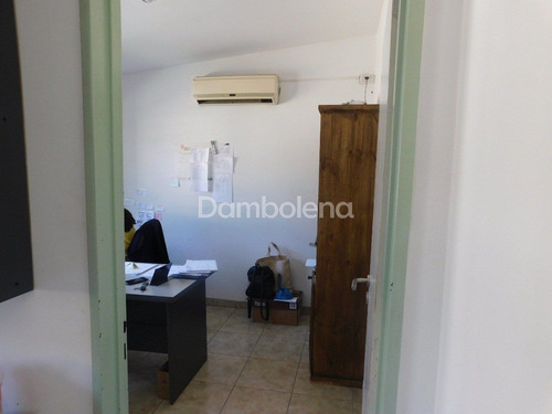 Imagen 27 de 30 de Oficina En Venta Sobre Colectora Acceso Oeste - Moreno