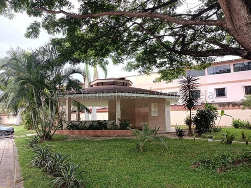 Imagen 2 de 19 de Julio Latouche Rentahouse Vende Townhouse Monteserino San Diego 22-28673