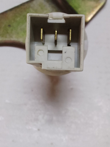Bulbo Stop Para Fiat Peugeot Iveco Alfa Citroen 3 Pin Leer