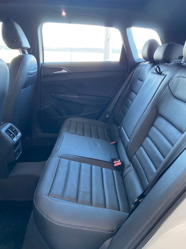 Imagen 12 de 15 de Volkswagen Taos 1.4 250 Tsi Highline Lucas Semini
