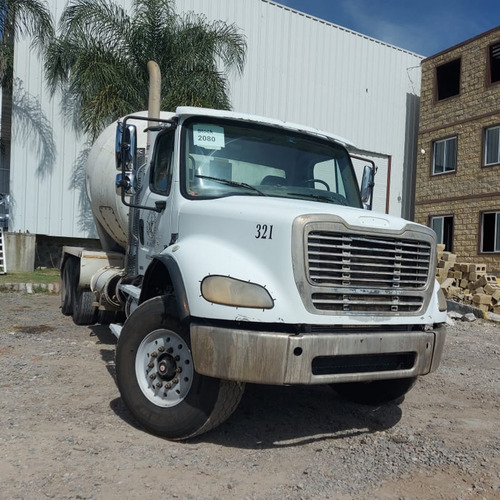 Imagen 8 de 12 de Camion Revolvedor De Concrfeto Freightliner 2009 8m3