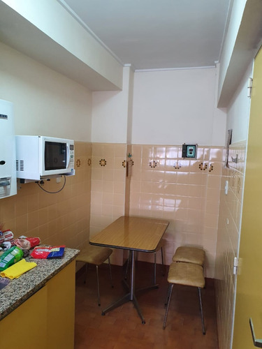 Imagen 8 de 30 de Departamento De 3 Amb. Al Frente Con Balcón, Cochera Y Baulera