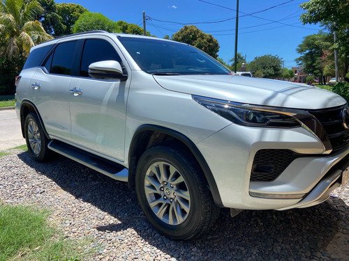 Toyota Hilux SW4 2.8 Srx 177cv 4x4 7as At