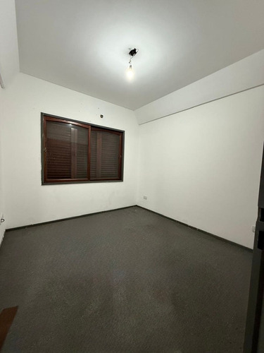 Dúplex De 3 Ambientes Con Cochera, Patio Y Terraza