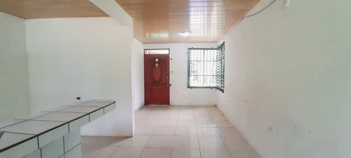 Imagen 5 de 13 de Vendo Casa En Portón Iberia Siquirres Limón